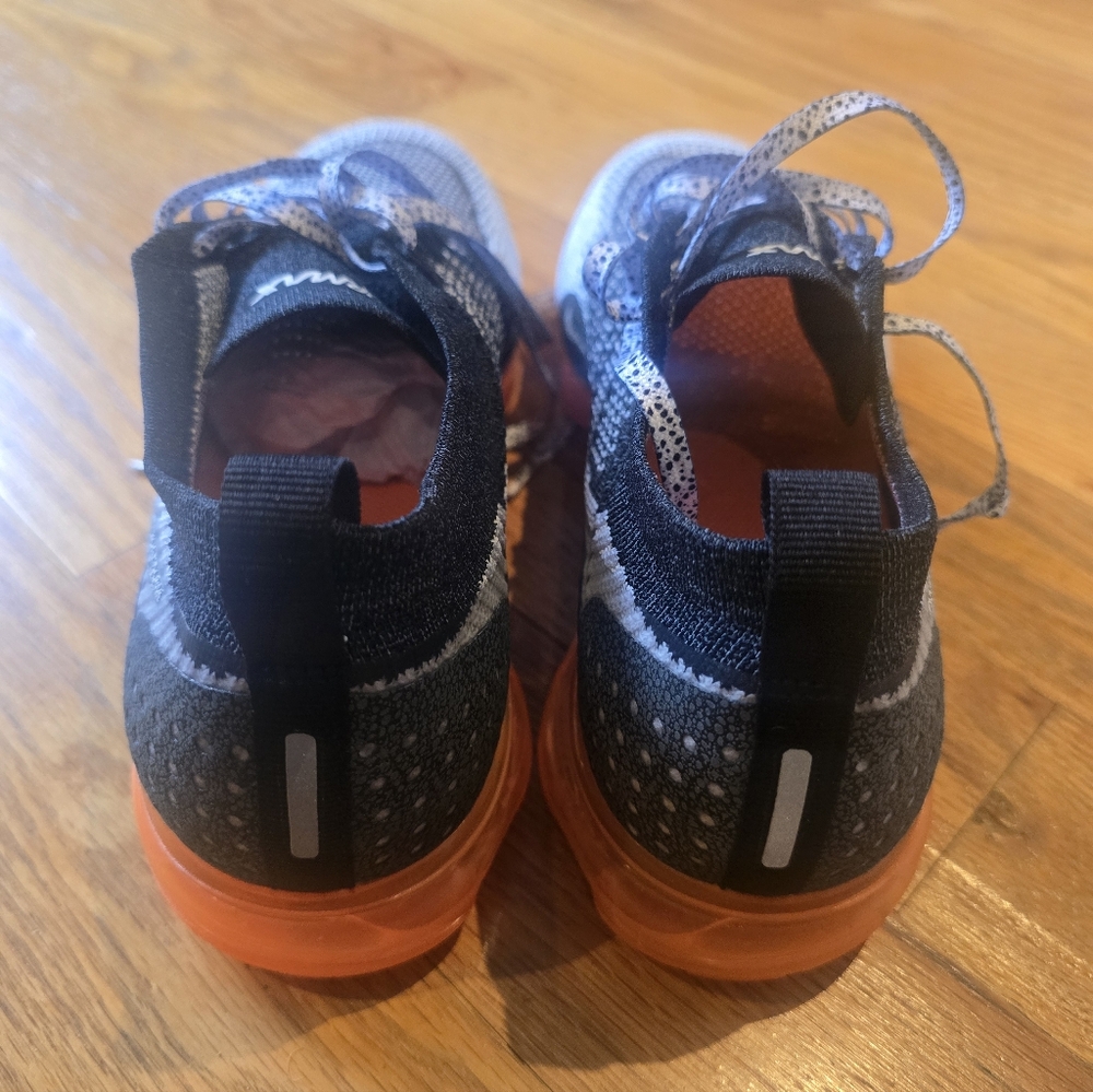 NWT Nike Air Vapormax Flyknit Sneakers - Picture 3 of 6